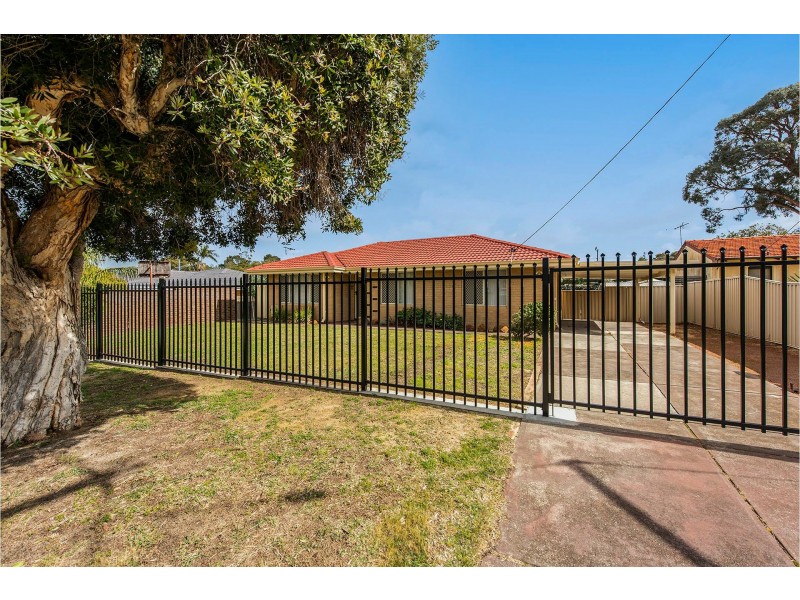 51 Mahonia Way, Forrestfield WA 6058