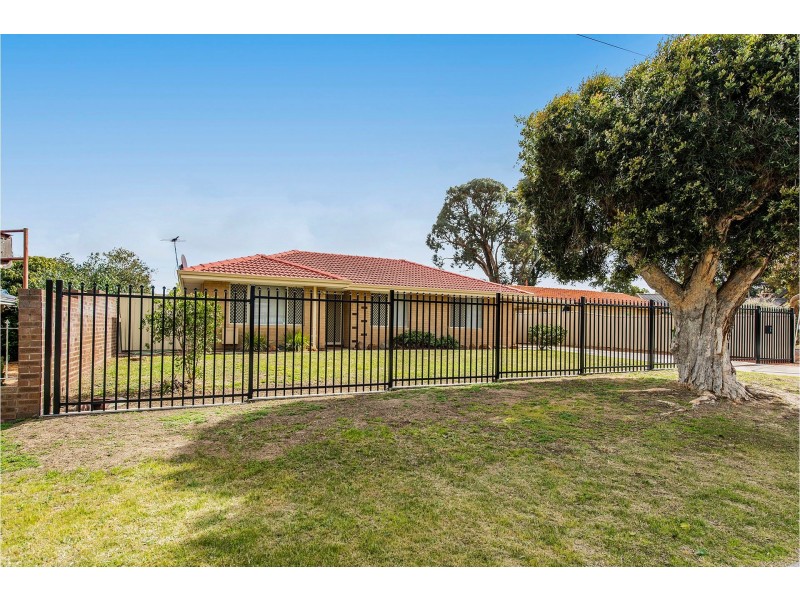 51 Mahonia Way, Forrestfield WA 6058