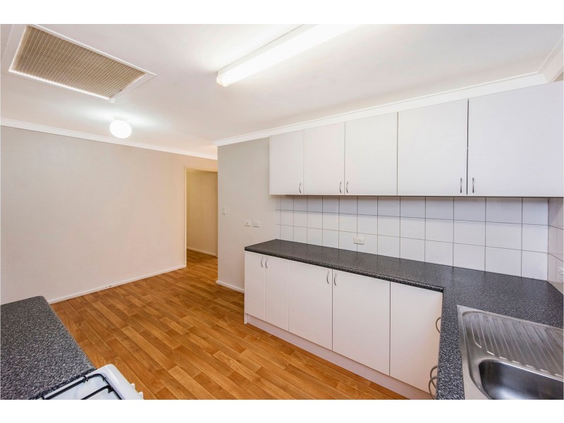 51 Mahonia Way, Forrestfield WA 6058