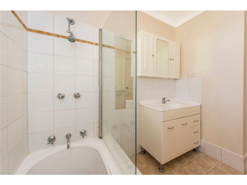 51 Mahonia Way, Forrestfield WA 6058