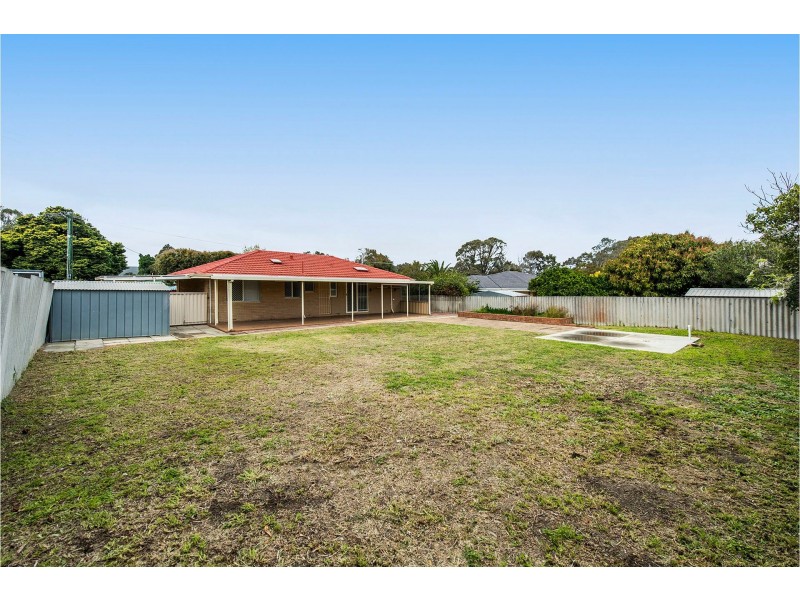 51 Mahonia Way, Forrestfield WA 6058