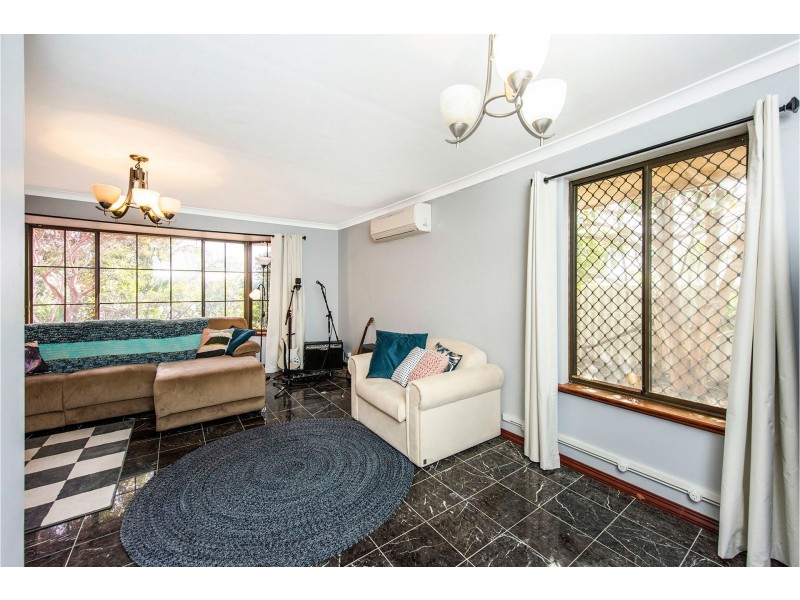 6 Heron Court, High Wycombe WA 6057