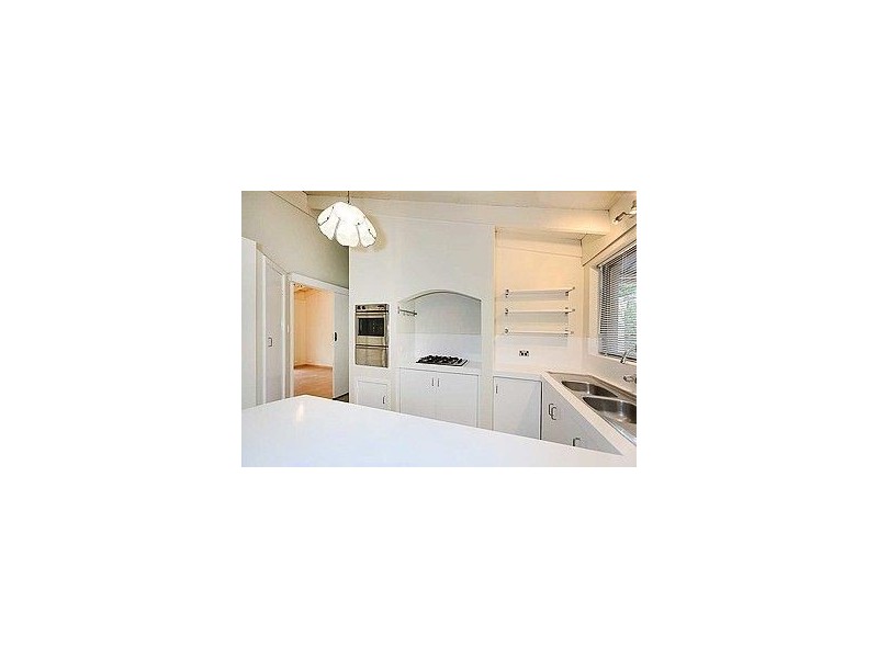 31 Broula Road, Kalamunda WA 6076