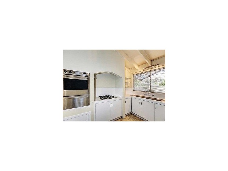 31 Broula Road, Kalamunda WA 6076