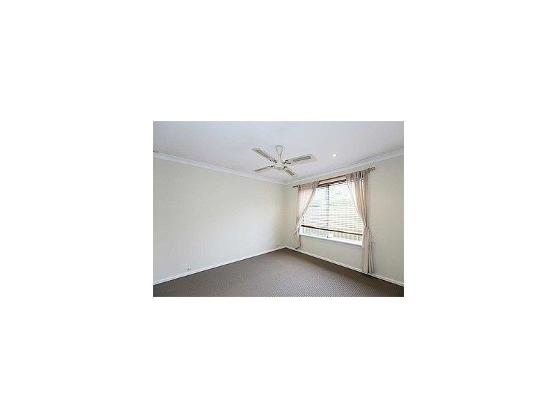 31 Broula Road, Kalamunda WA 6076