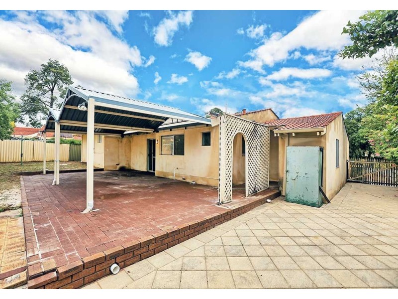 31 Broula Road, Kalamunda WA 6076