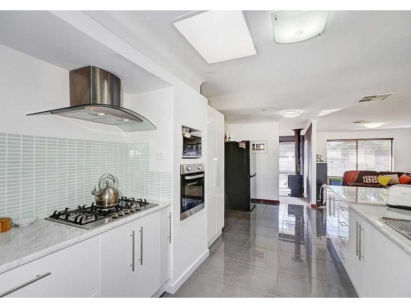 3 Sharpe Way, High Wycombe WA 6057