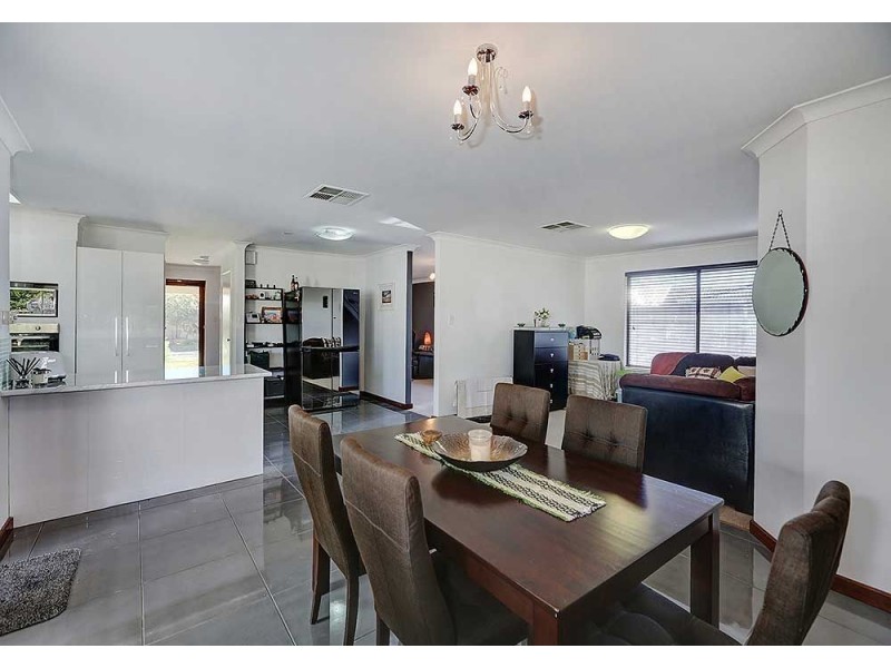 3 Sharpe Way, High Wycombe WA 6057