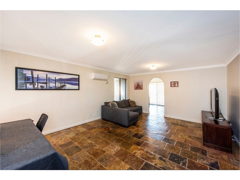 29 Walker Crescent, High Wycombe WA 6057