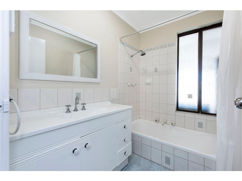 29 Walker Crescent, High Wycombe WA 6057