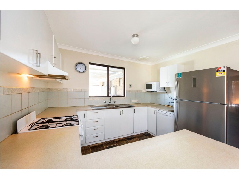 29 Walker Crescent, High Wycombe WA 6057