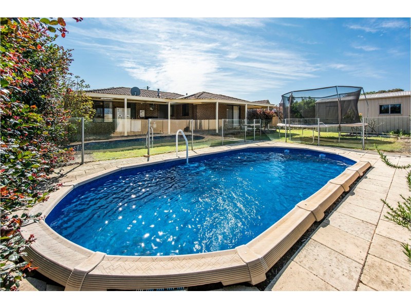 29 Walker Crescent, High Wycombe WA 6057