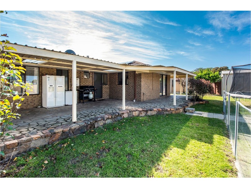 29 Walker Crescent, High Wycombe WA 6057