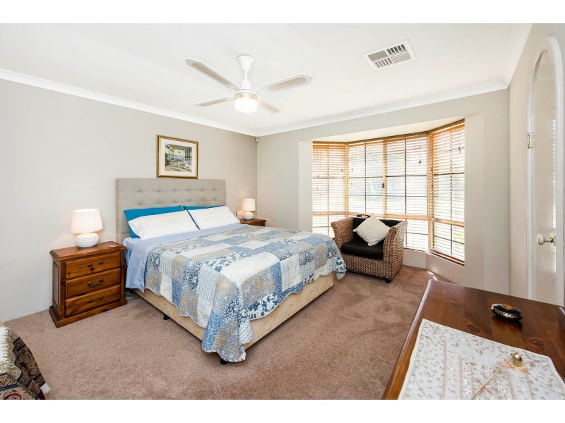 11 David Street, Maida Vale WA 6057