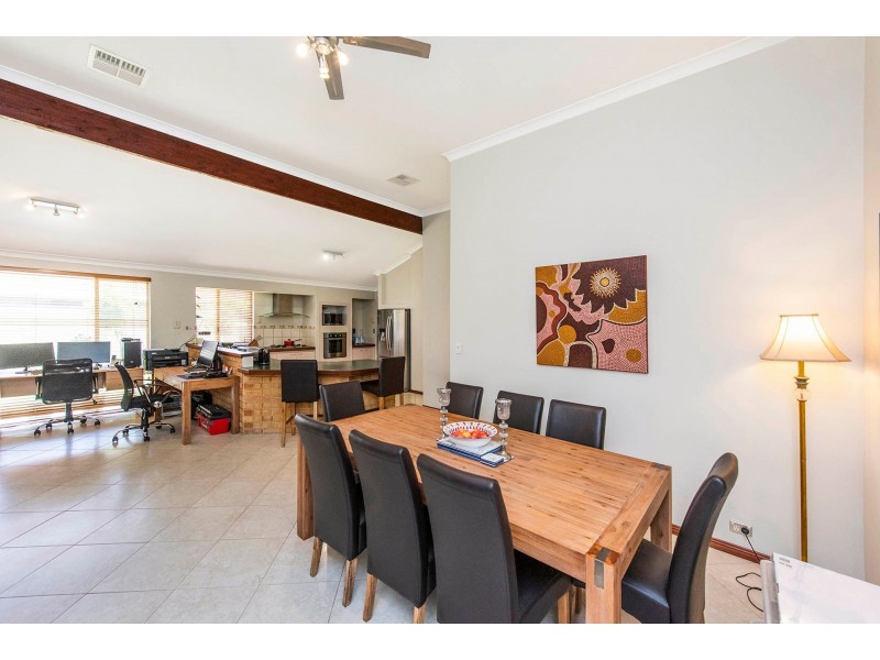 11 David Street, Maida Vale WA 6057