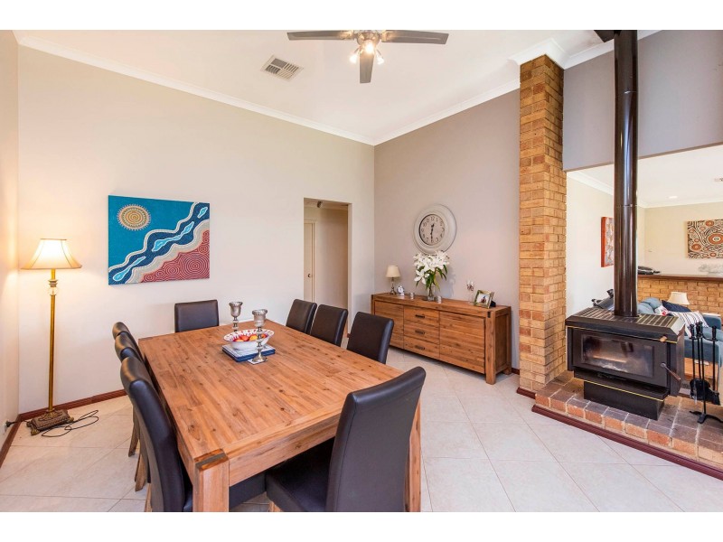 11 David Street, Maida Vale WA 6057