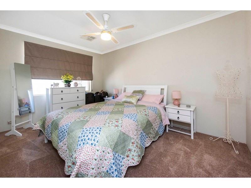 11 David Street, Maida Vale WA 6057