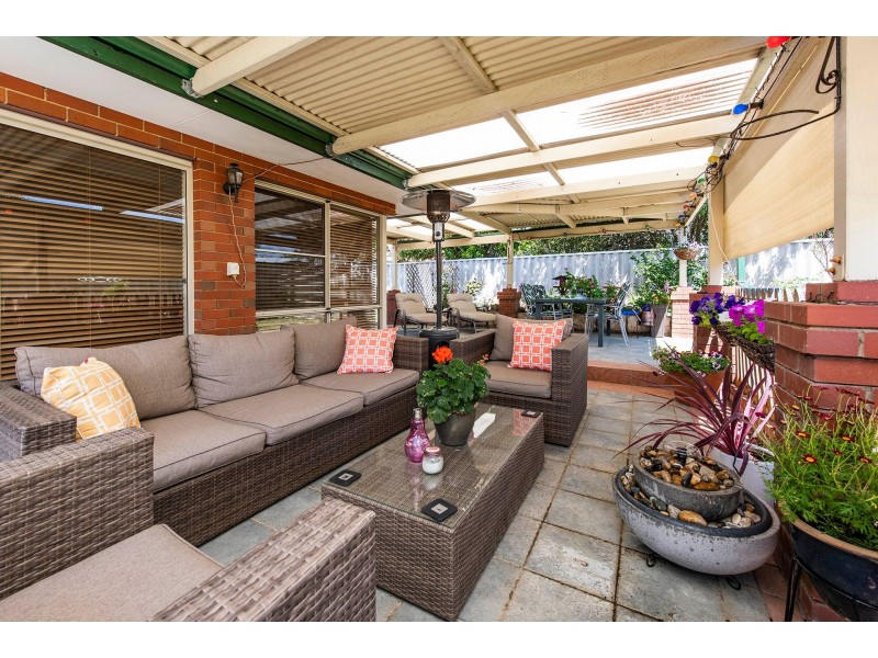 11 David Street, Maida Vale WA 6057