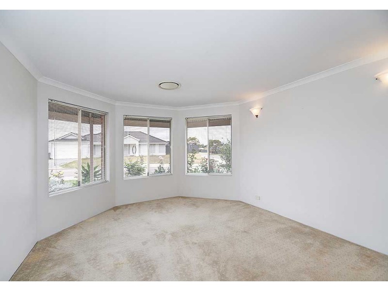 44 Larwood Crescent, High Wycombe WA 6057