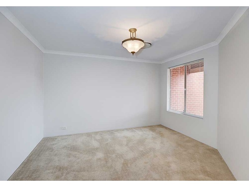 44 Larwood Crescent, High Wycombe WA 6057