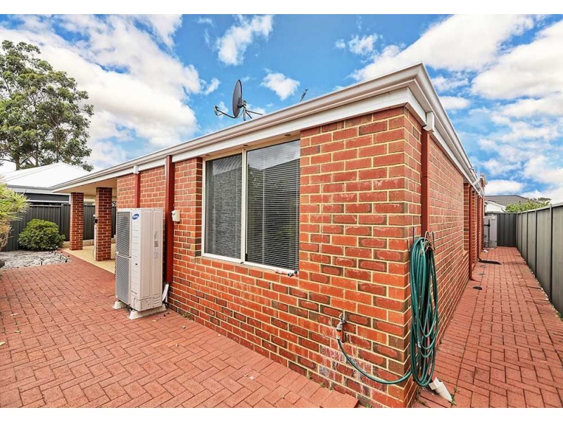 44 Larwood Crescent, High Wycombe WA 6057