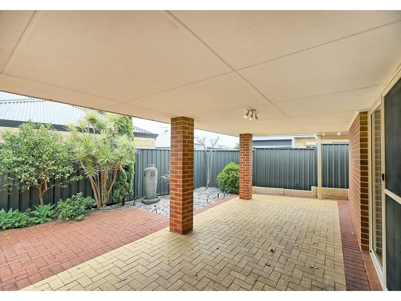 44 Larwood Crescent, High Wycombe WA 6057