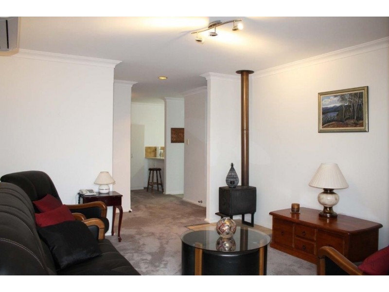 2/2995 Jacoby Street, Mundaring WA 6073