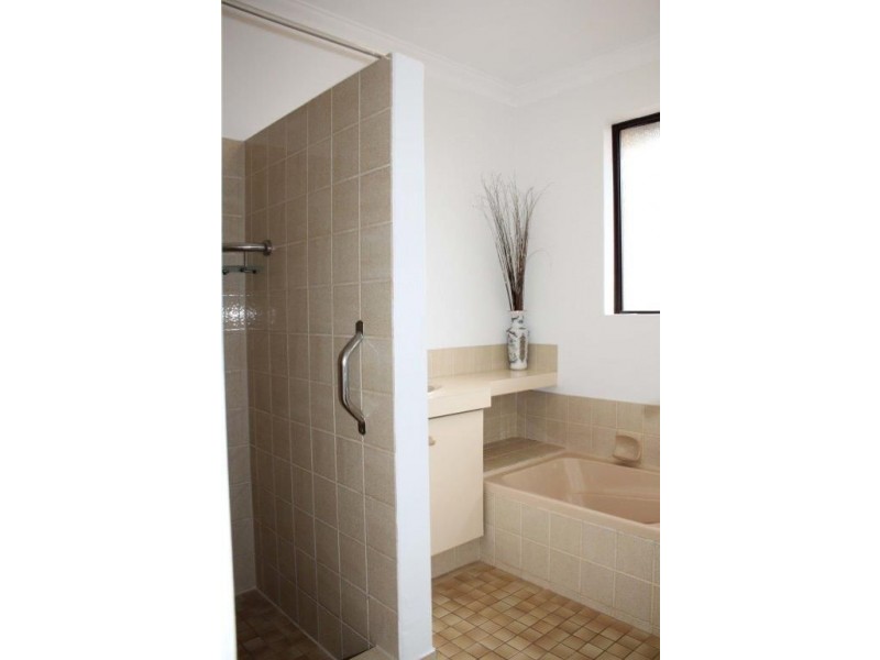 2/2995 Jacoby Street, Mundaring WA 6073