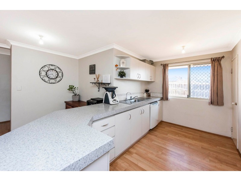 2 Beryl Close, Maida Vale WA 6057