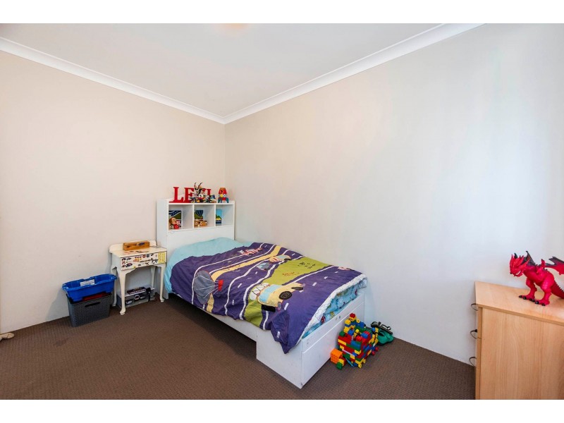 2 Beryl Close, Maida Vale WA 6057