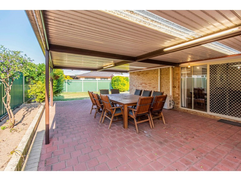 2 Beryl Close, Maida Vale WA 6057