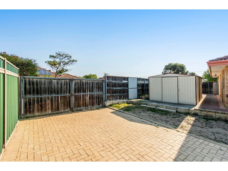 2 Beryl Close, Maida Vale WA 6057