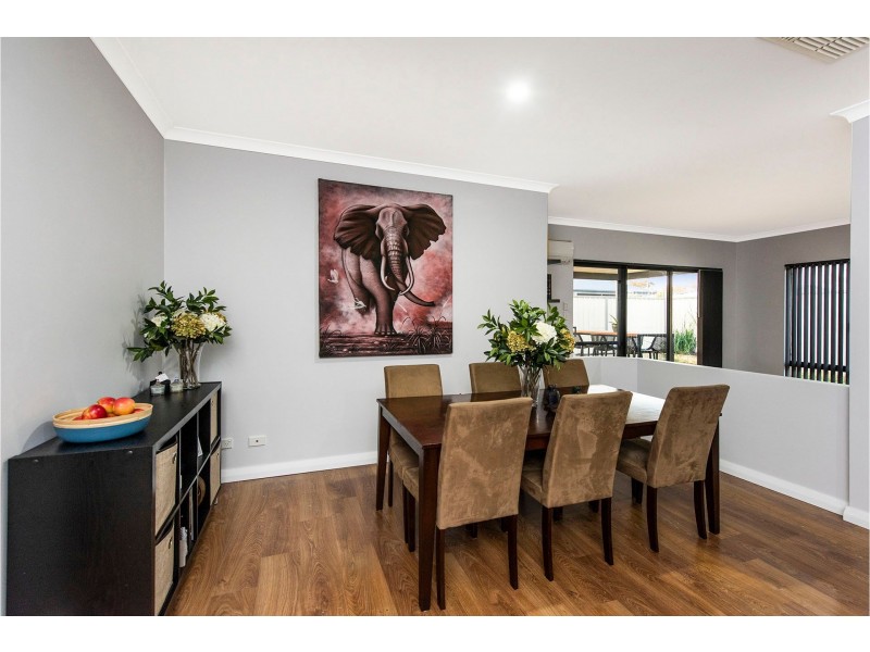 17 Gully Close, High Wycombe WA 6057