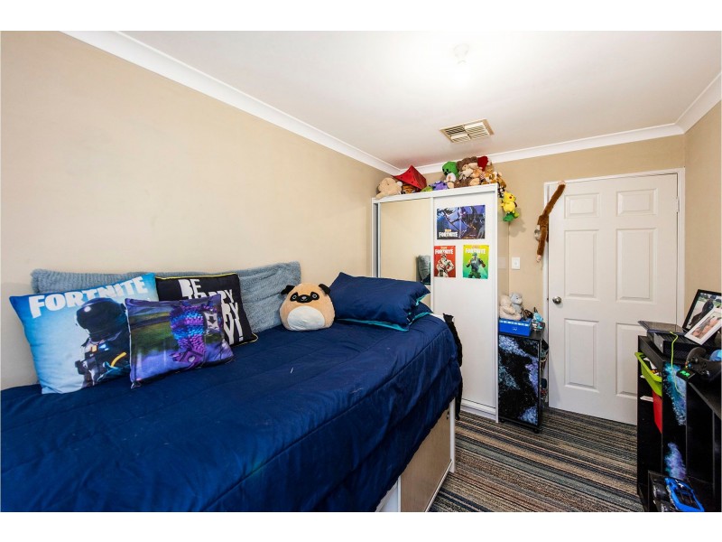 44 Birrine Gardens, High Wycombe WA 6057