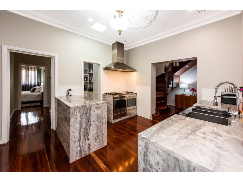 83 Old York Road, Greenmount WA 6056