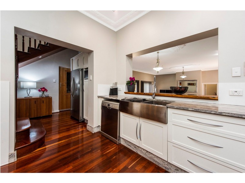 83 Old York Road, Greenmount WA 6056