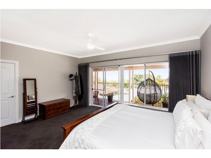 83 Old York Road, Greenmount WA 6056