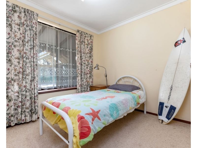 25 Bruce Road, Maida Vale WA 6057