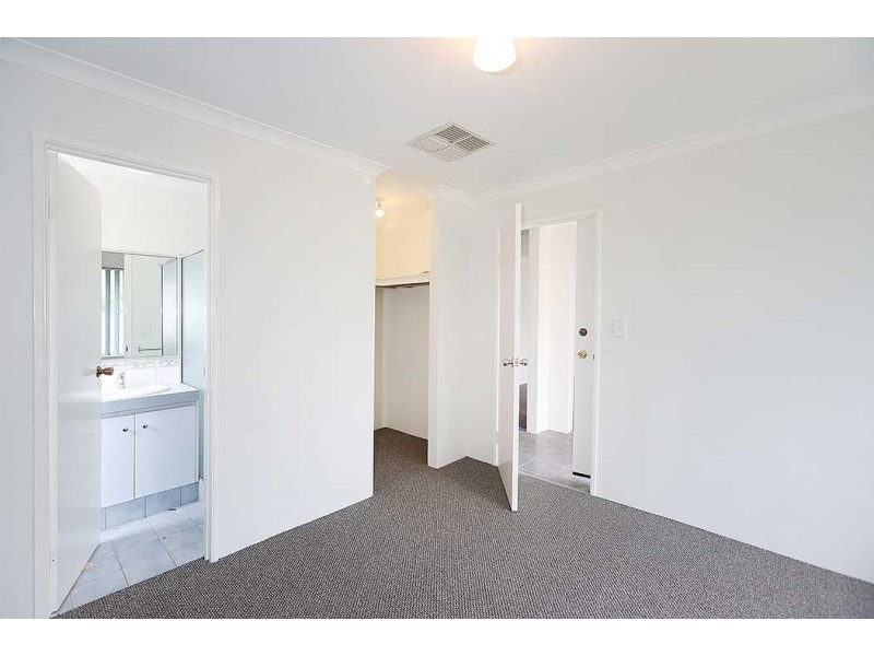 14 Passionfruit Way, Forrestfield WA 6058