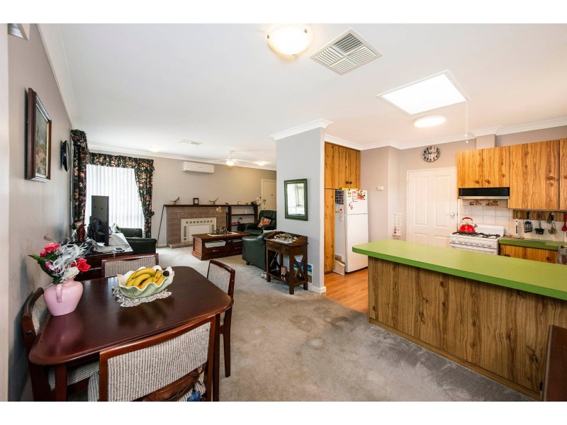 4 Hamilton Road, High Wycombe WA 6057