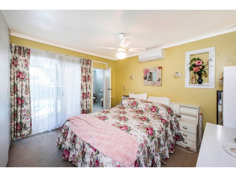 4 Hamilton Road, High Wycombe WA 6057