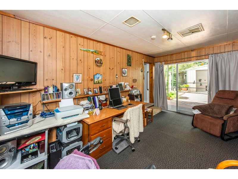 4 Hamilton Road, High Wycombe WA 6057