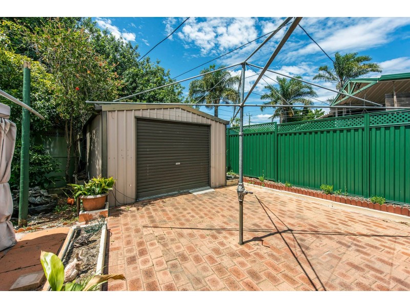 4 Hamilton Road, High Wycombe WA 6057