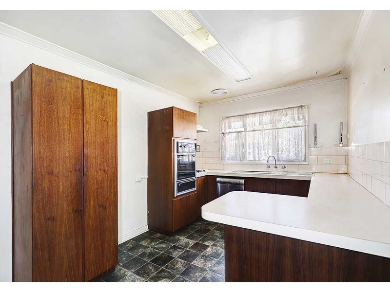 24 Netherwood Road, High Wycombe WA 6057