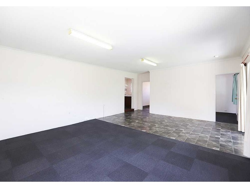 24 Netherwood Road, High Wycombe WA 6057