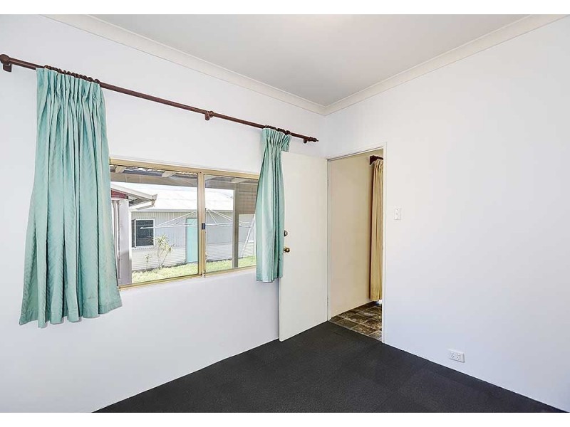 24 Netherwood Road, High Wycombe WA 6057