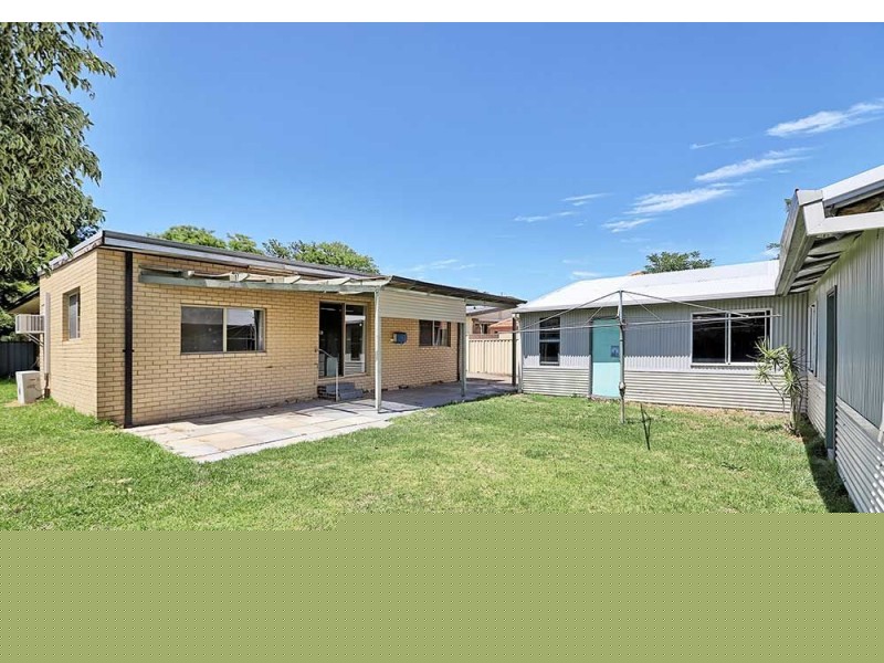 24 Netherwood Road, High Wycombe WA 6057