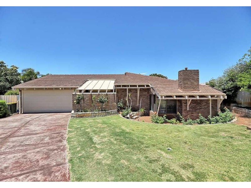 4 Marylebone Court, Alexander Heights WA 6064