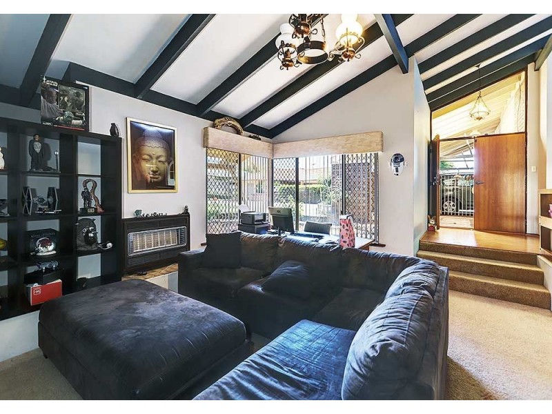 4 Marylebone Court, Alexander Heights WA 6064