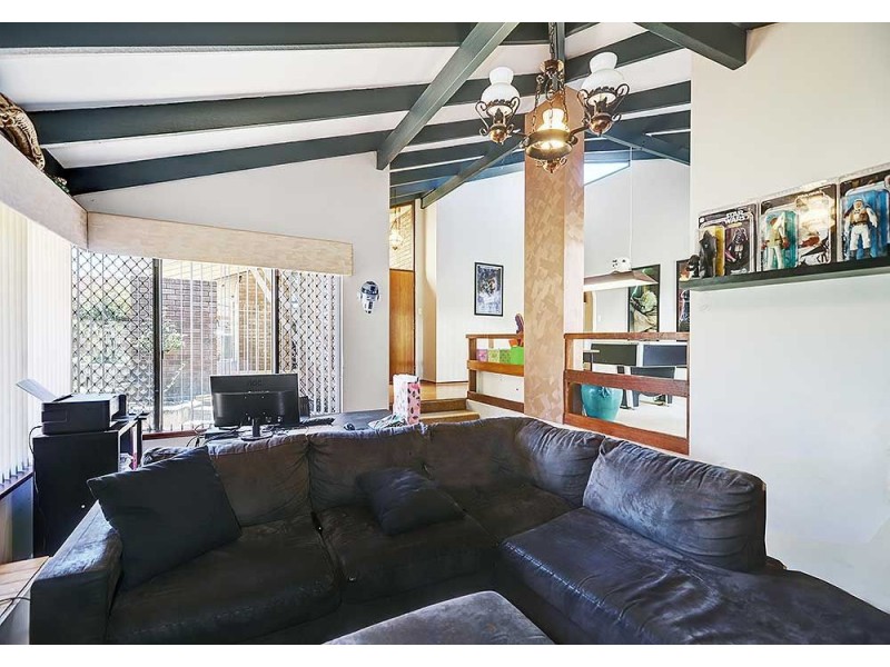 4 Marylebone Court, Alexander Heights WA 6064